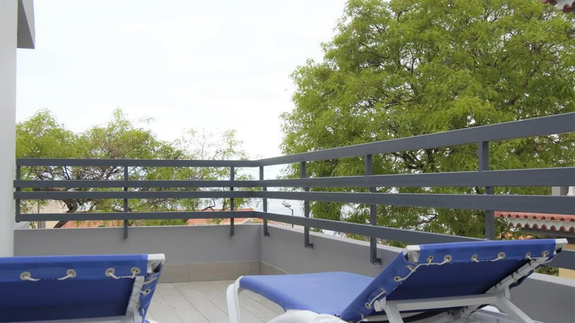 Apartahotel Apartamentos Turísticos Vitoria by Petit Hotels Funchal