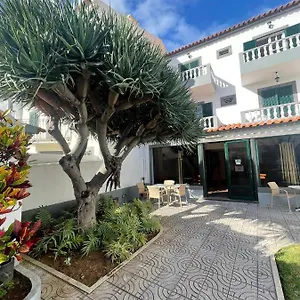 Residencial Pina Pensión