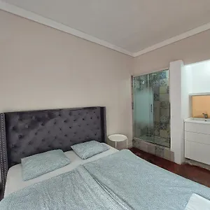 Lisbon's Best At Campo Pequeno Guest house