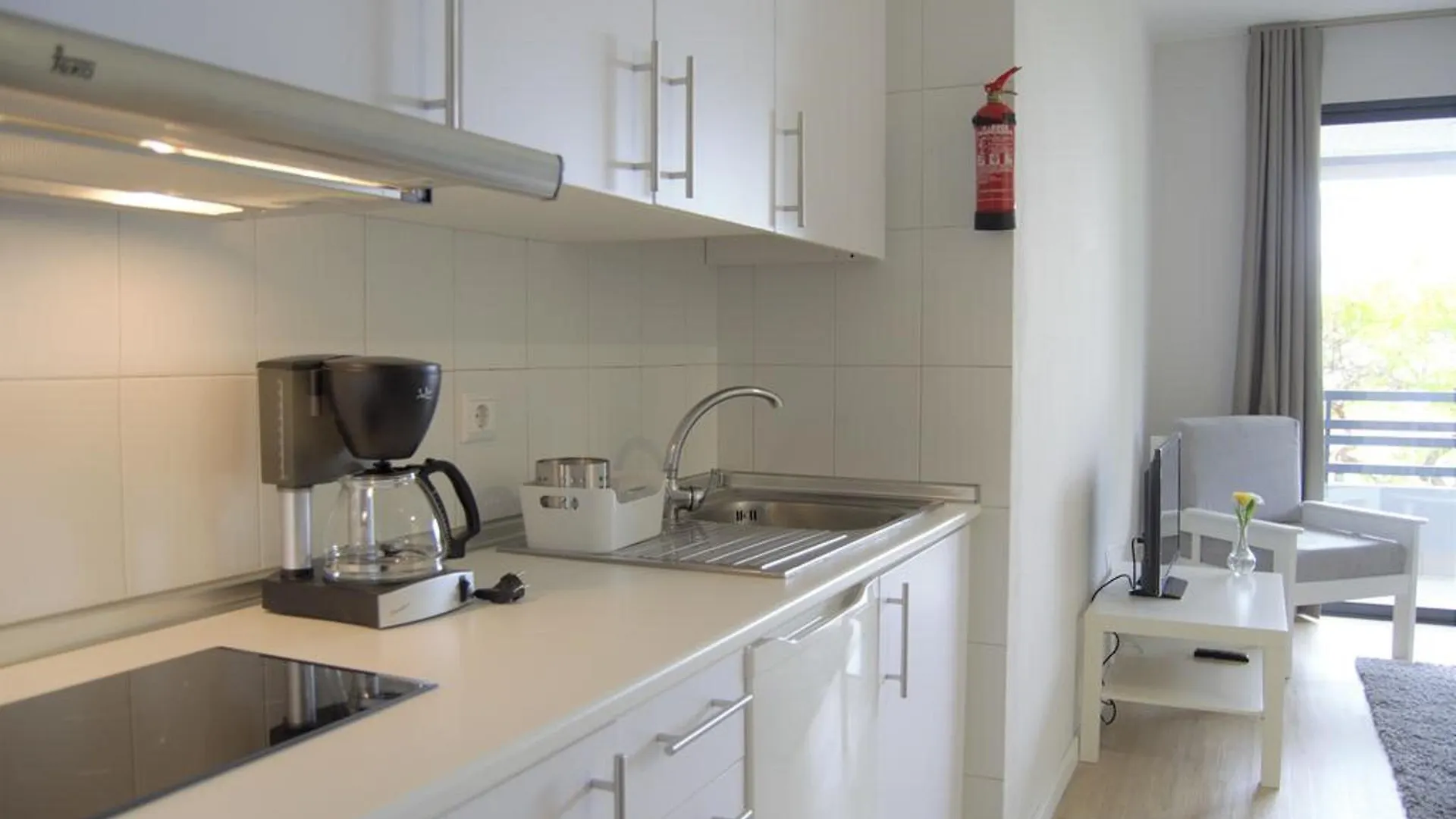 *** Aparthotel Apartamentos Turisticos Vitoria By Petit Hotels Funchal  Portugal